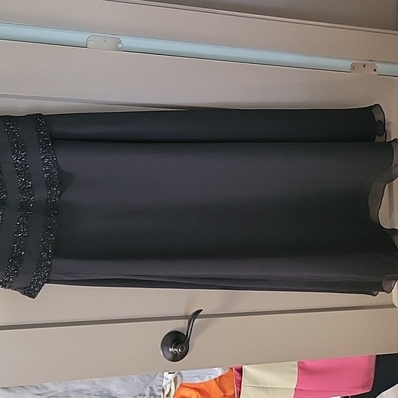 JKARA sequined chiffon dress - Picture 2 of 9